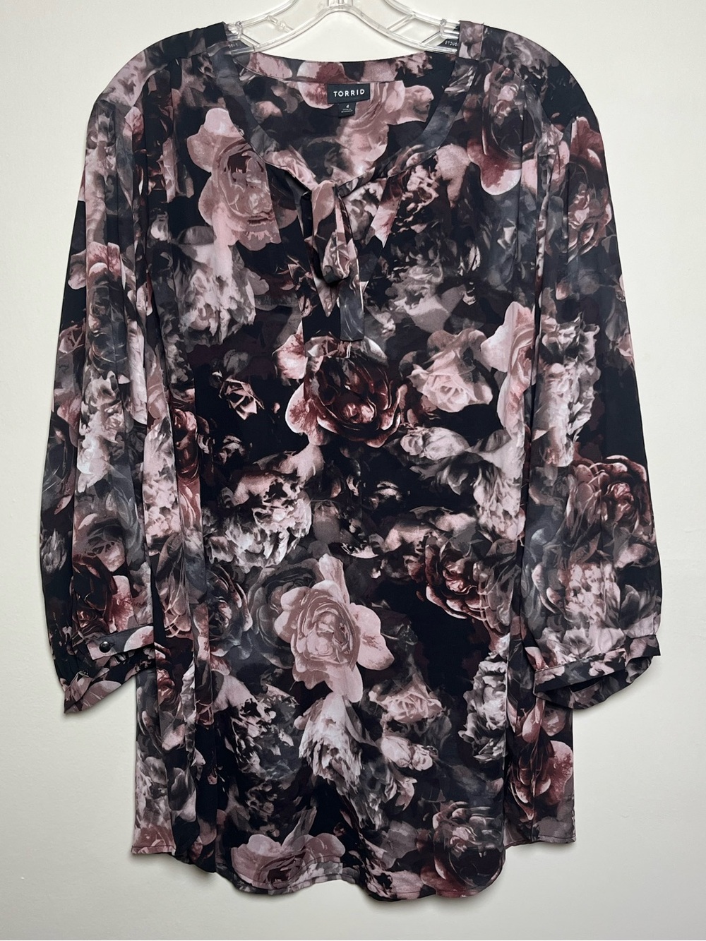 Women's Torrid Black Blush Rose Floral Tie-Front Blouse